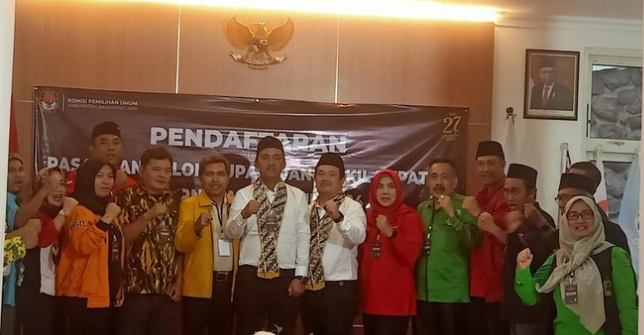 Paslon Bugar-Fahmi Mendaftar Pilkada Banjarnegara, Diusung 9 Parpol