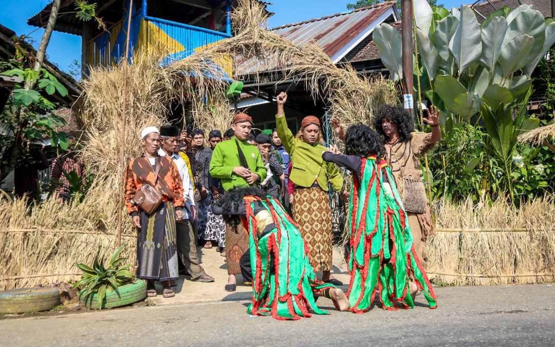 Boyong Oyod Genggong, Gotong Royong Warga Kalilunjar Jaga Tradisi Desa